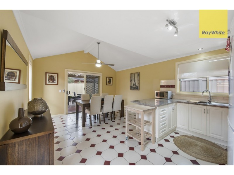 2/5 Marriot Road, Keilor Downs VIC 3038