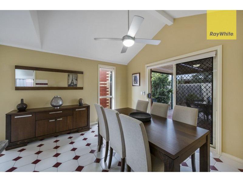 2/5 Marriot Road, Keilor Downs VIC 3038