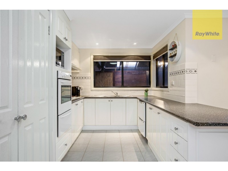 26 Mankina Circuit, Delahey VIC 3037