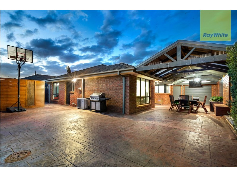 26 Mankina Circuit, Delahey VIC 3037