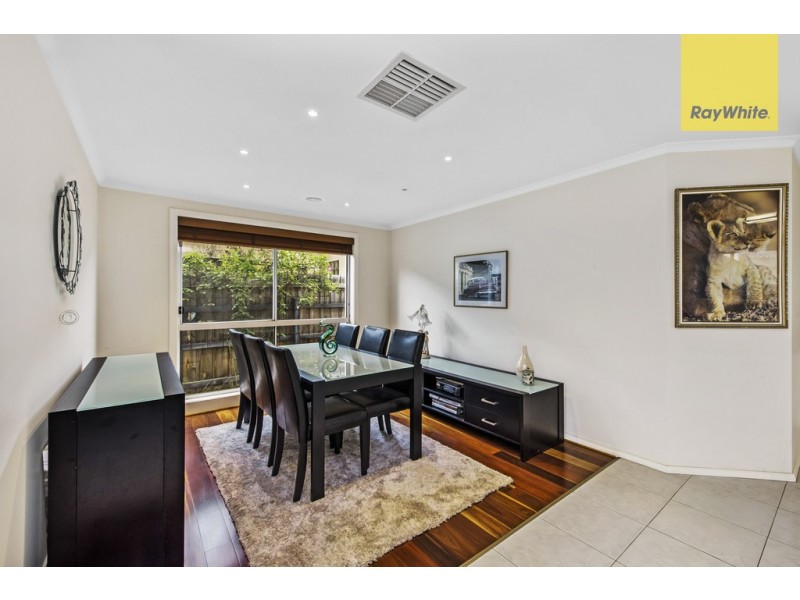 3 Clifton Court, Taylors Lakes VIC 3038