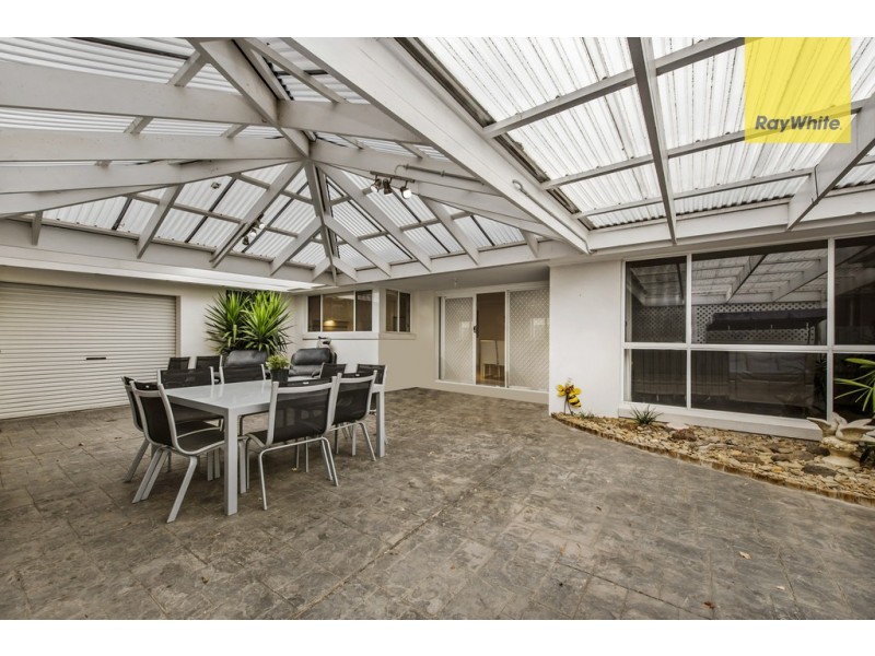 3 Clifton Court, Taylors Lakes VIC 3038