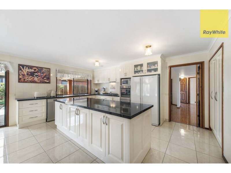 4 St Warden Court, Keilor Downs VIC 3038