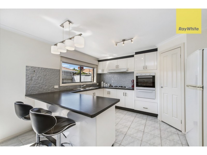 4 Marlock Way, Delahey VIC 3037