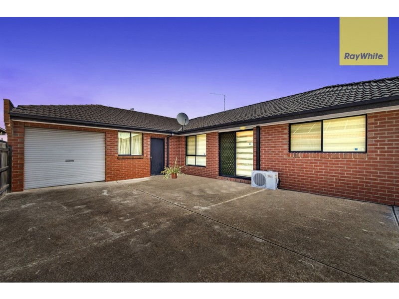 6 Mankina Circuit, Delahey VIC 3037