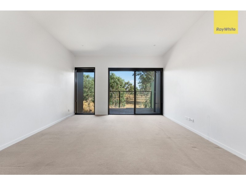 25 Albany Road, Mill Park VIC 3082
