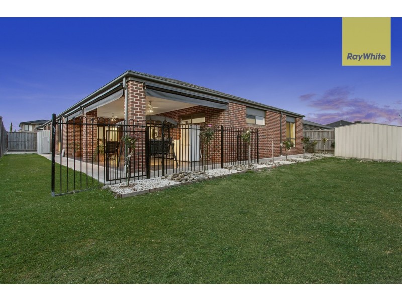 9 The Esplanade, Taylors Hill VIC 3037