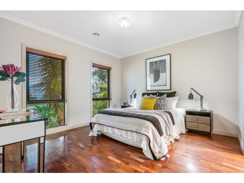 12 Buchan Court, Taylors Hill VIC 3037