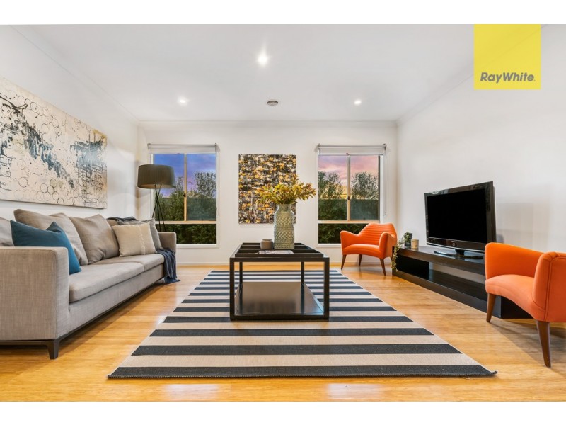 3 Shadforth Close, Taylors Hill VIC 3037
