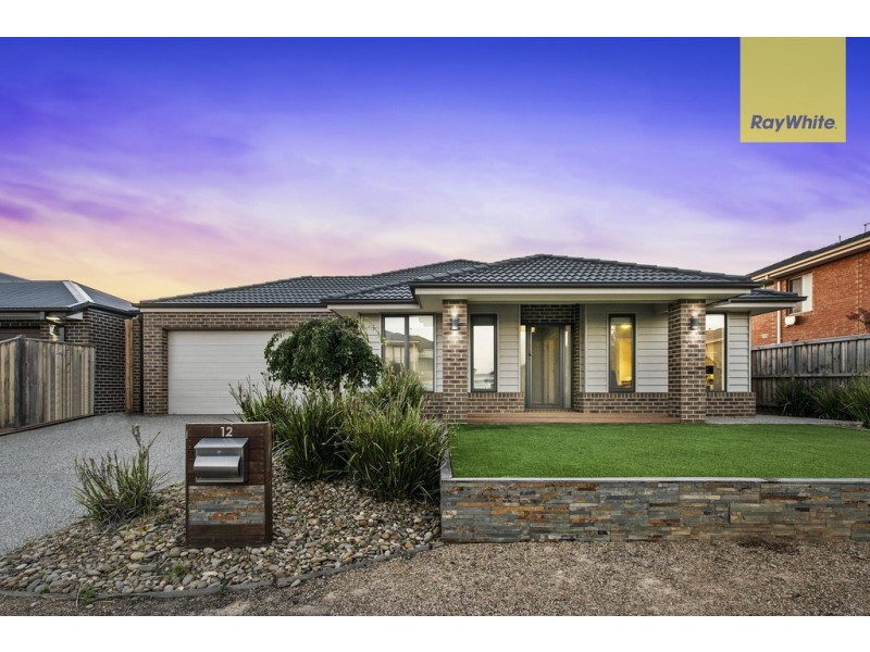 12 Balerno Way, Taylors Hill VIC 3037