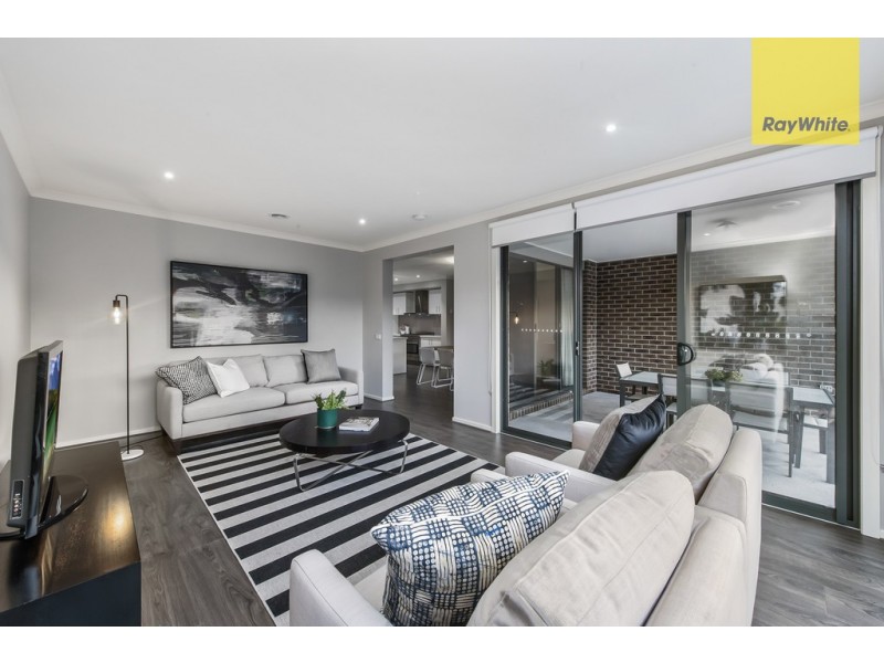 12 Balerno Way, Taylors Hill VIC 3037
