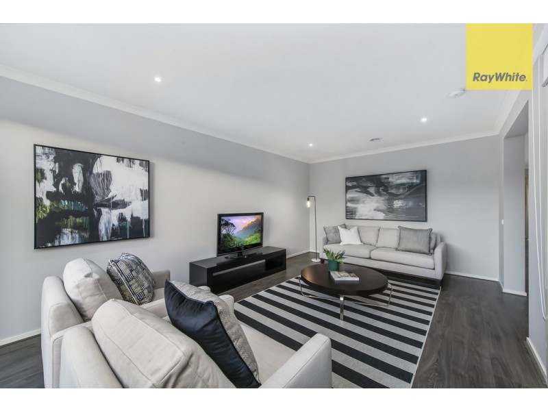 12 Balerno Way, Taylors Hill VIC 3037