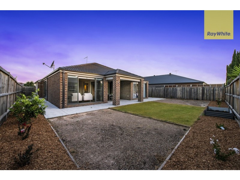 12 Balerno Way, Taylors Hill VIC 3037