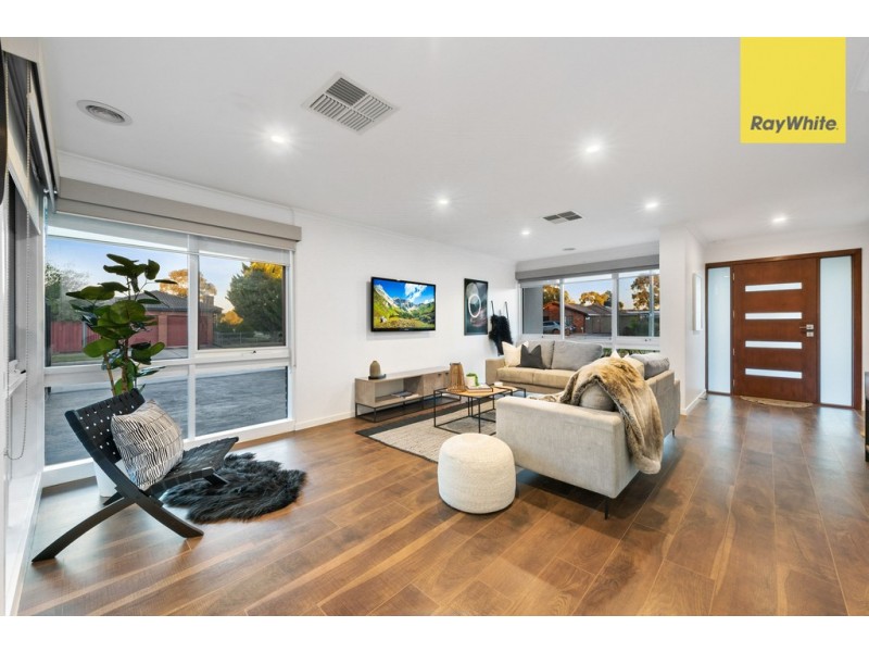 20 Lady Nelson Way, Taylors Lakes VIC 3038