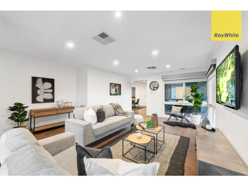 20 Lady Nelson Way, Taylors Lakes VIC 3038