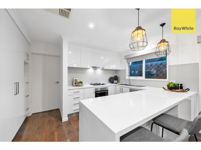 20 Lady Nelson Way, Taylors Lakes VIC 3038