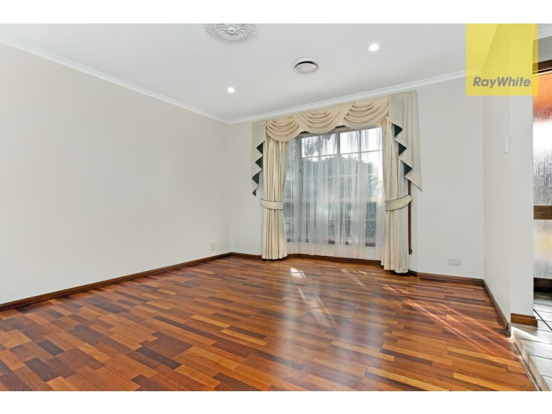 111 Parmelia Drive, Taylors Lakes VIC 3038