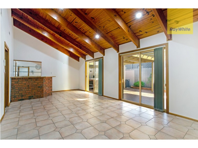 111 Parmelia Drive, Taylors Lakes VIC 3038