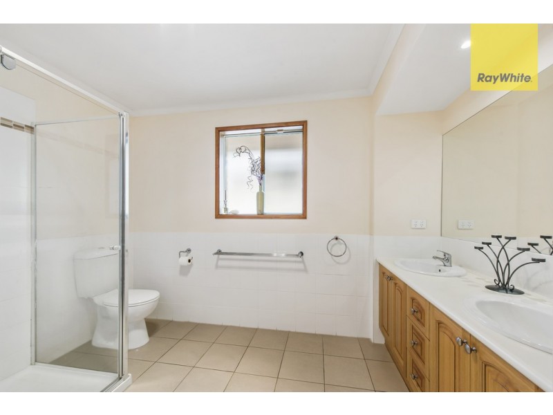 95 Delbridge Drive, Sydenham VIC 3037