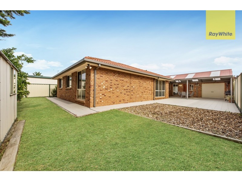 95 Delbridge Drive, Sydenham VIC 3037