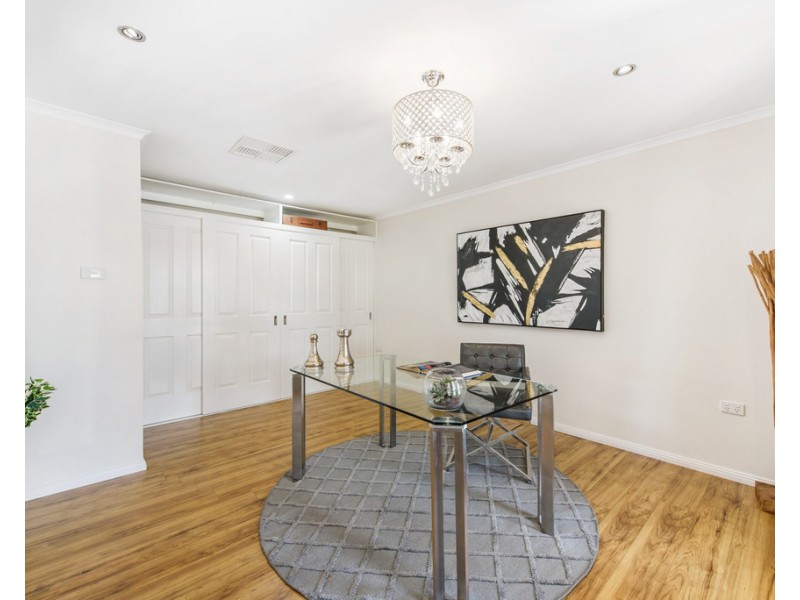 71 Catherine Drive, Hillside VIC 3037