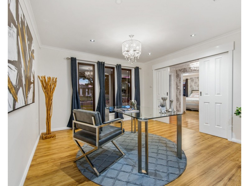 71 Catherine Drive, Hillside VIC 3037