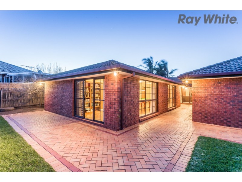 16 Constellation Court, Taylors Lakes VIC 3038
