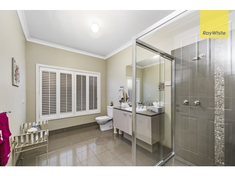 16 Kinetic Avenue, Hillside VIC 3037