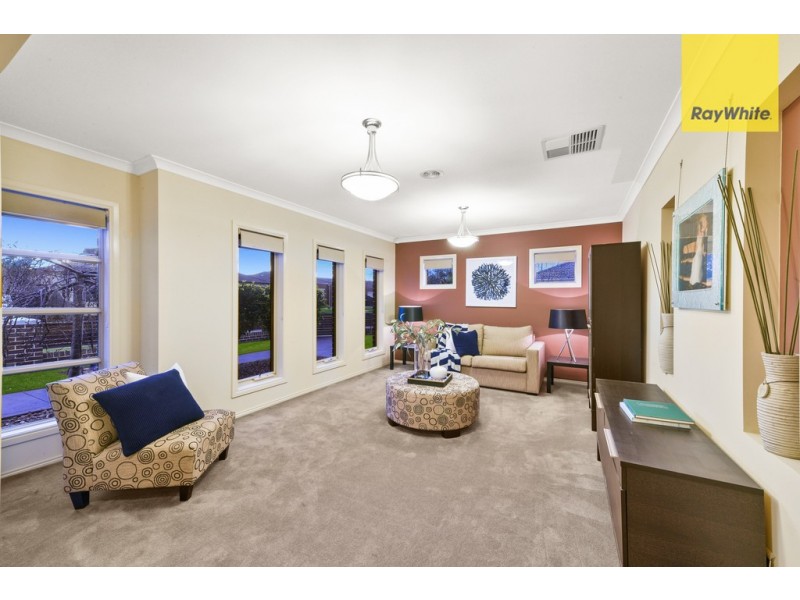 7 Margaret Place, Taylors Hill VIC 3037