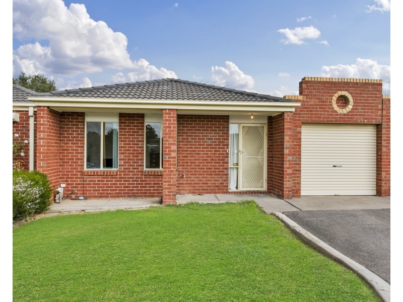 6 Village Avenue, Taylors Lakes VIC 3038