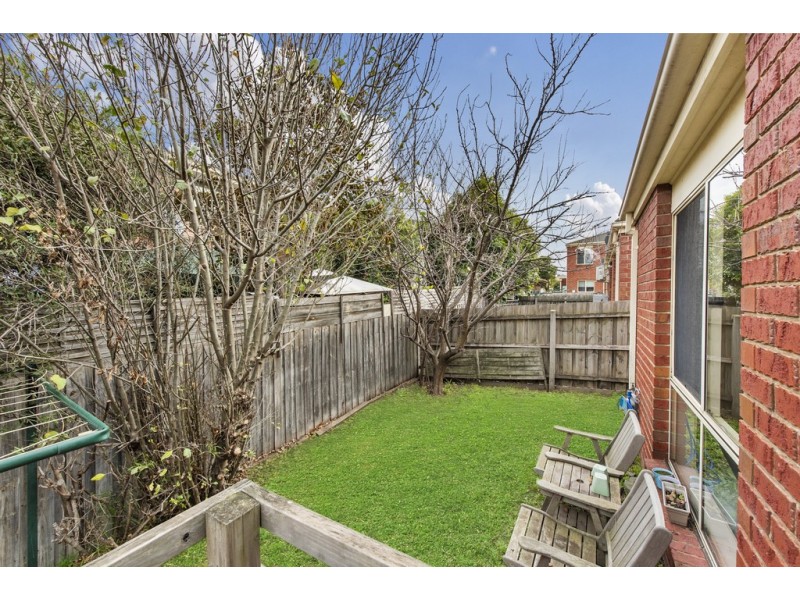 6 Village Avenue, Taylors Lakes VIC 3038