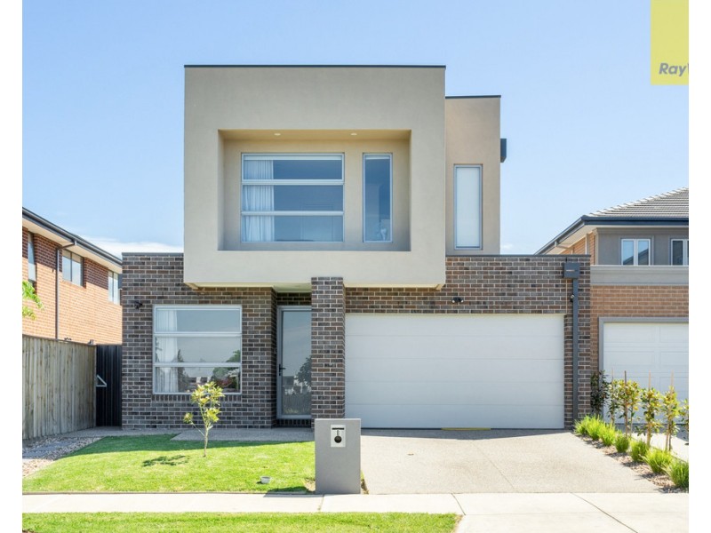8 Mason Place, Hillside VIC 3037