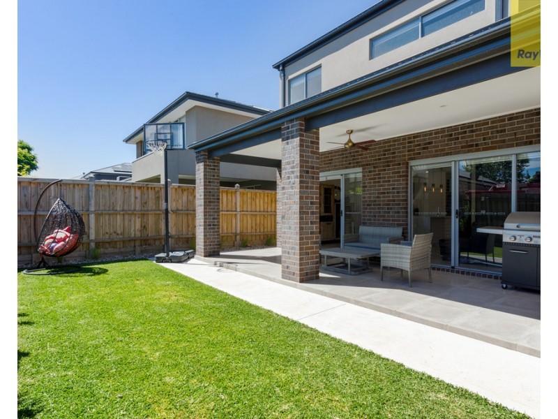 8 Mason Place, Hillside VIC 3037