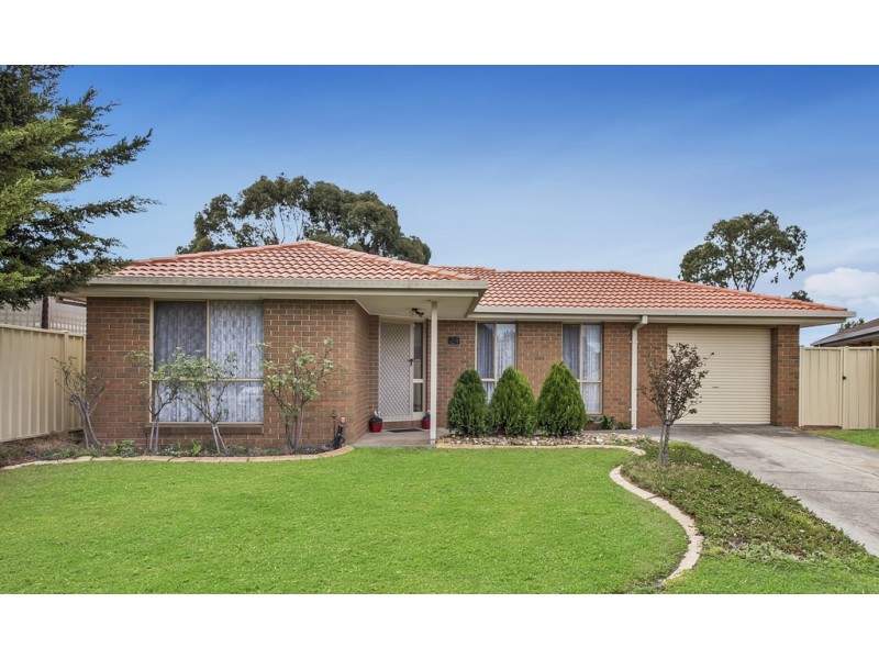 24 Dundee Way, Sydenham VIC 3037