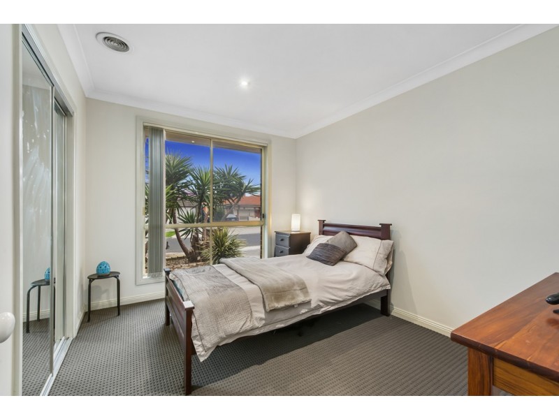 1/6 Egan Street, Deer Park VIC 3023
