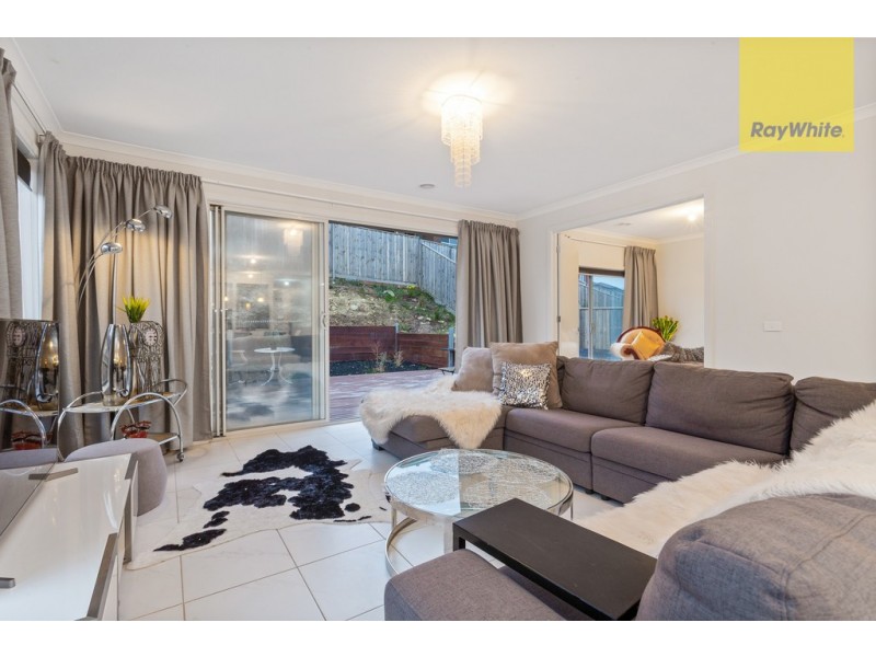 16 Beckview Crescent, Sunbury VIC 3429