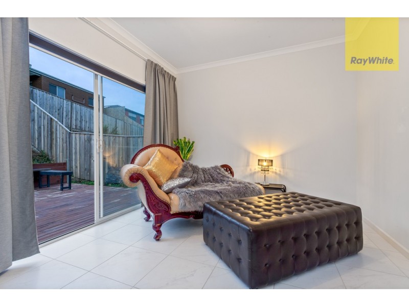 16 Beckview Crescent, Sunbury VIC 3429