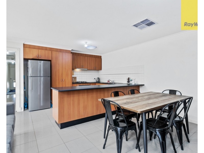 2/3 Padula Court, Hillside VIC 3037