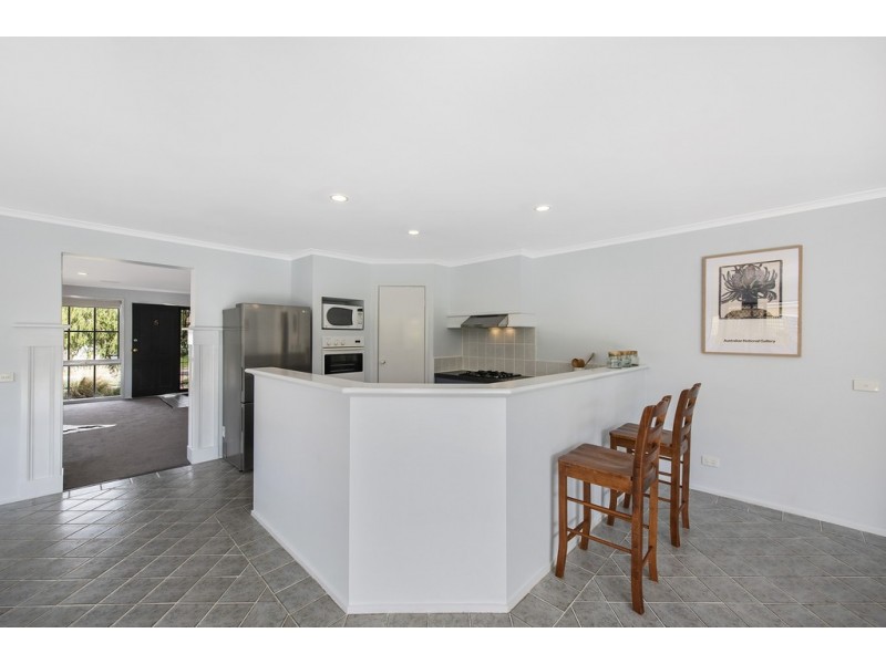 5 Torro Walk, Sydenham VIC 3037