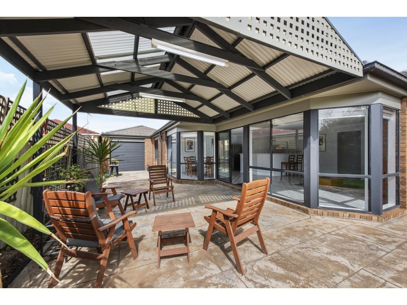 5 Torro Walk, Sydenham VIC 3037