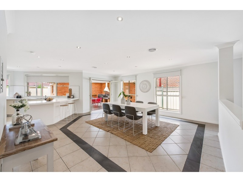 51 Hassett Crescent, Keilor East VIC 3033