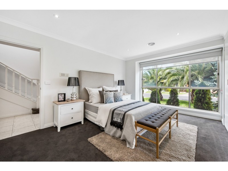 51 Hassett Crescent, Keilor East VIC 3033