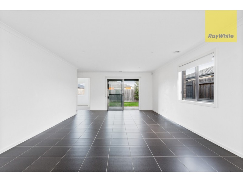 6 Surveyor Street, Wyndham Vale VIC 3024