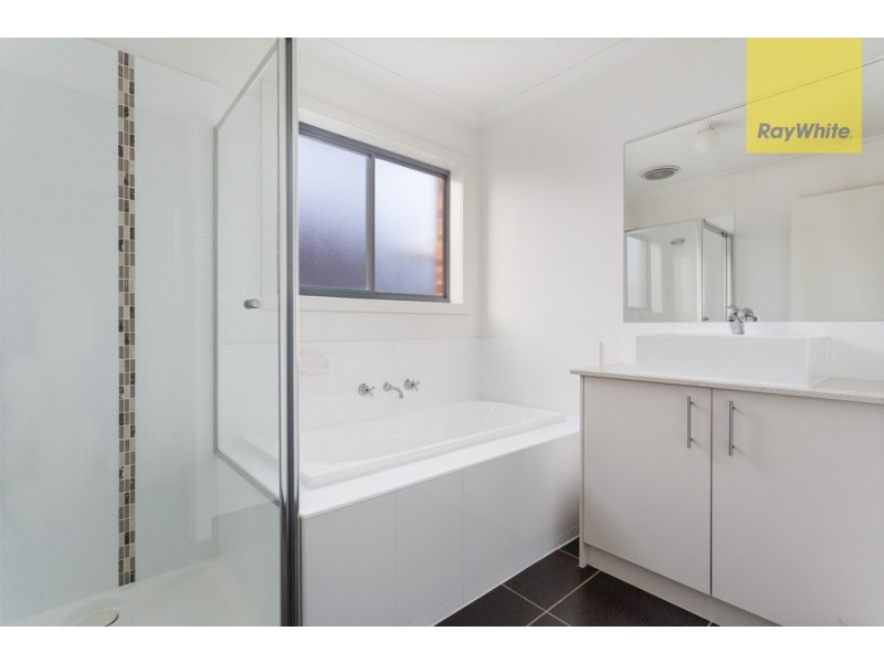 6 Surveyor Street, Wyndham Vale VIC 3024