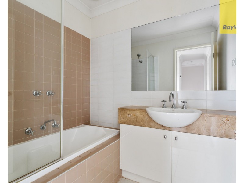 11a Wentworth Drive, Taylors Lakes VIC 3038