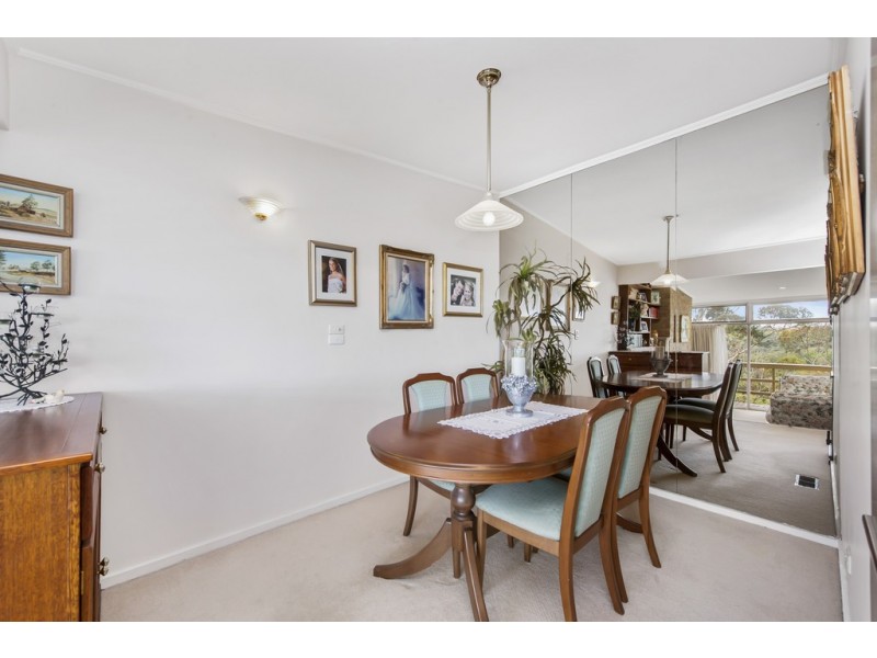 22 Riverside Avenue, Keilor VIC 3036