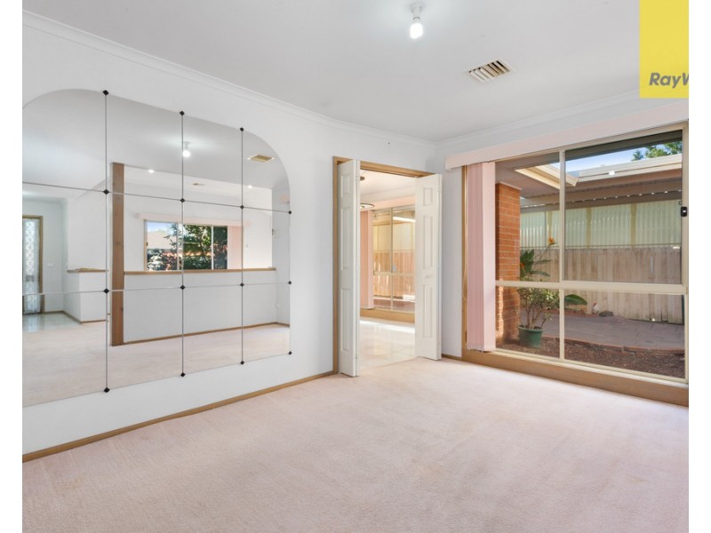 3 Oat Close, Delahey VIC 3037