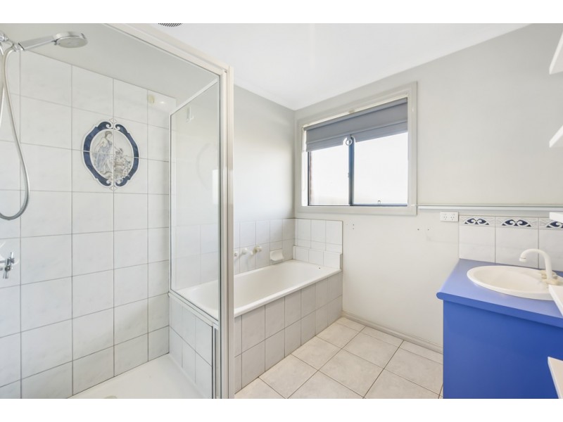 71 Goldsmith Avenue, Delahey VIC 3037