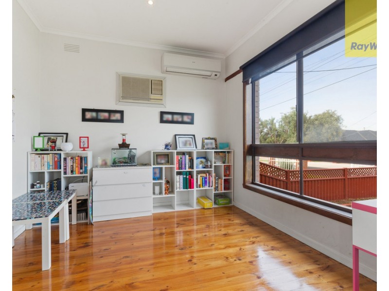 12 Gum Road, Kings Park VIC 3021