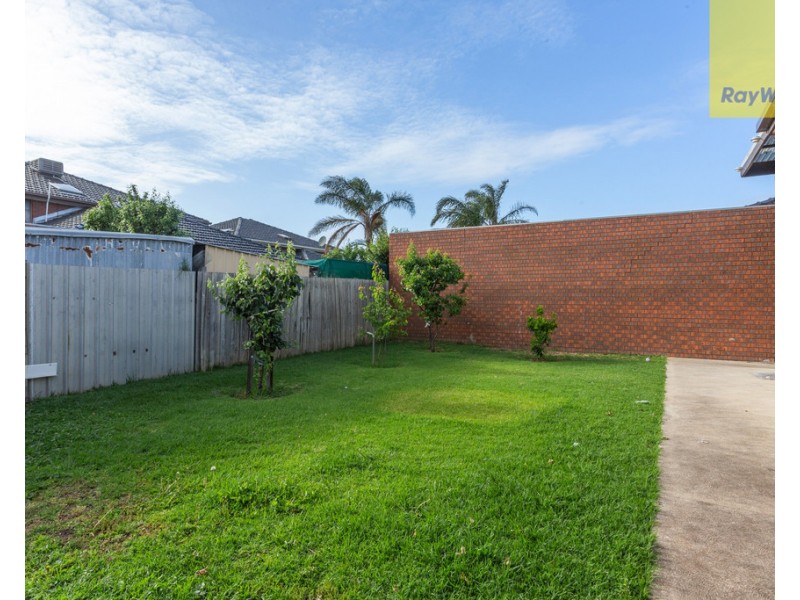 12 Gum Road, Kings Park VIC 3021